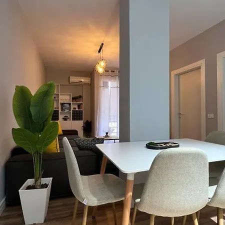 Sunny Retreat On The *