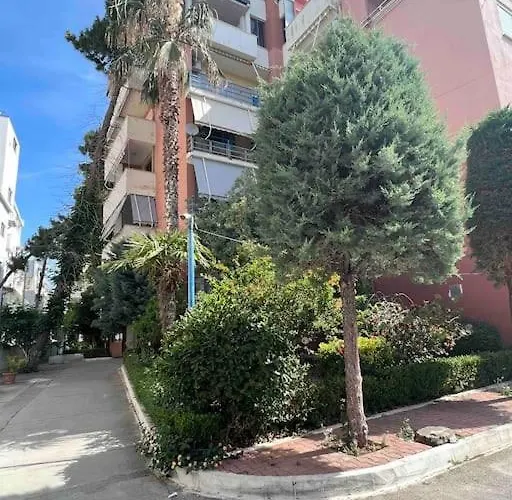 Sunny Retreat On The Apartament *